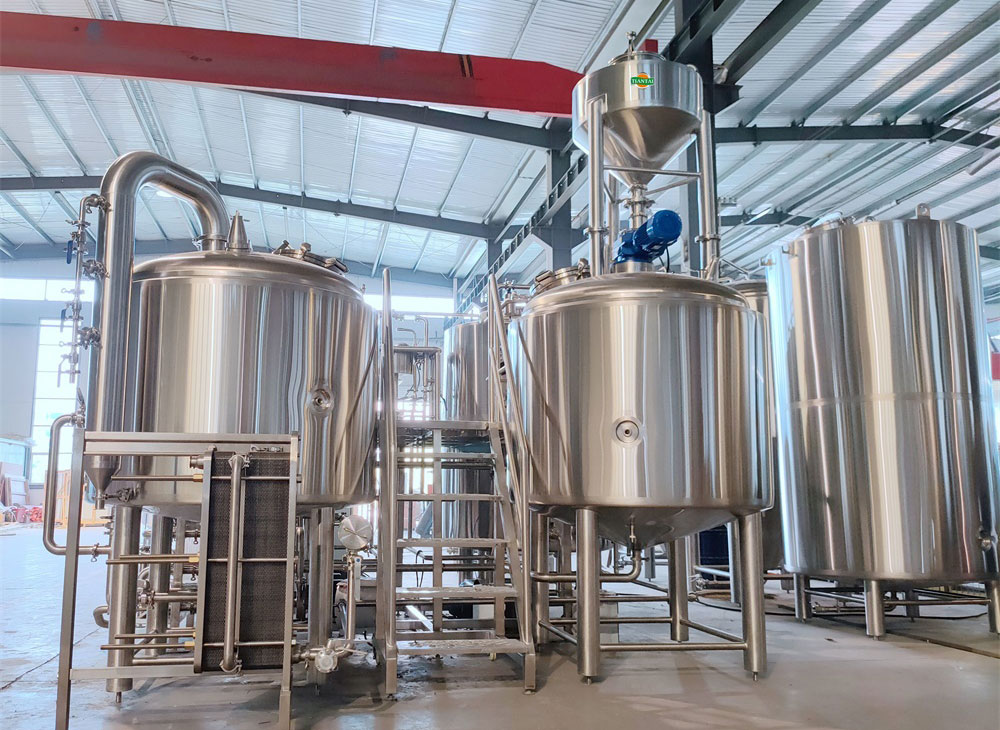 Brewing, Brewery,craft brewery equipment,beer equipment,brewhouse system, fermenter, brew house, brewing house, fermentation tank,fermenter, microbrewery wort boiling, wort kettle Microbreweries, micro brewery, micro brewery, fermenters, brewery supplies